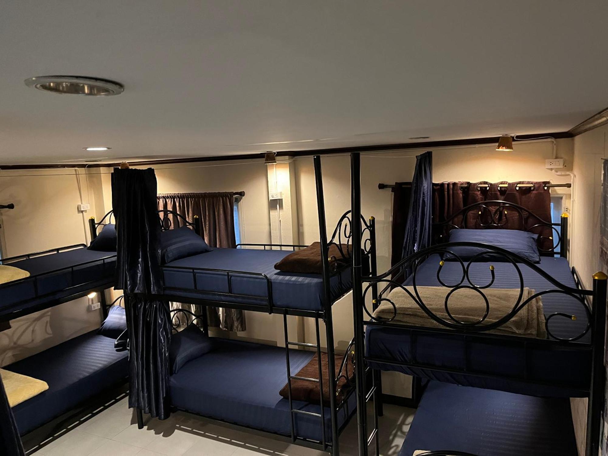 Moon Dolphin Hostel Haad Rin Bagian luar foto