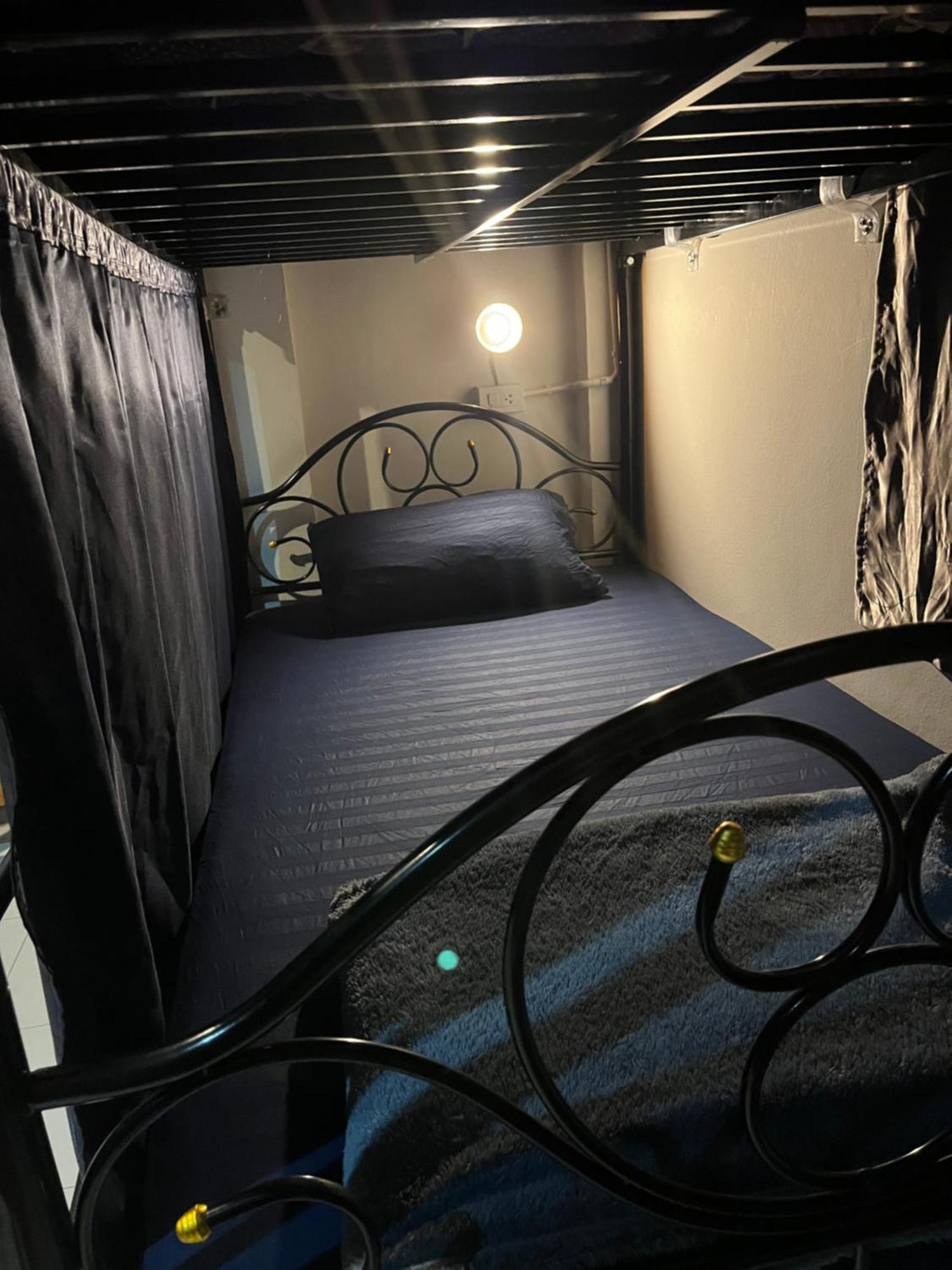 Moon Dolphin Hostel Haad Rin Bagian luar foto